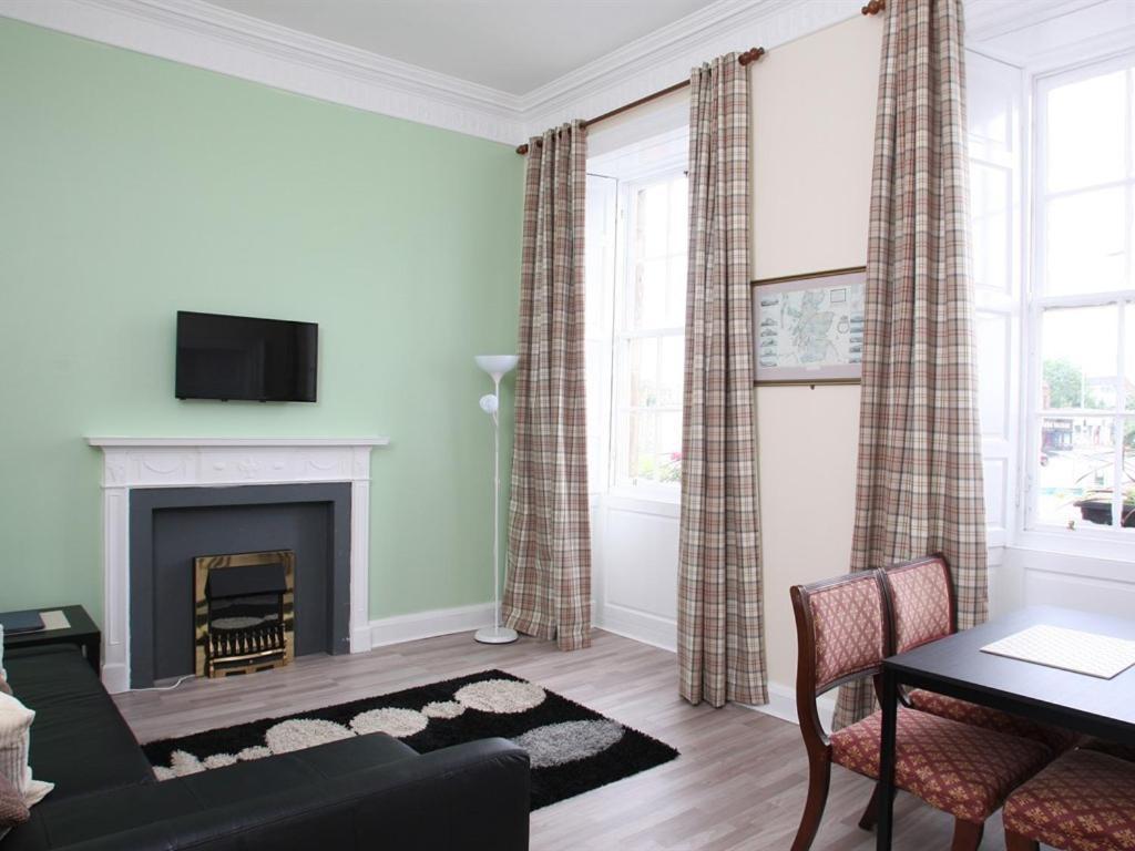 Glasgow City Charlotte Service Aparments 客房 照片