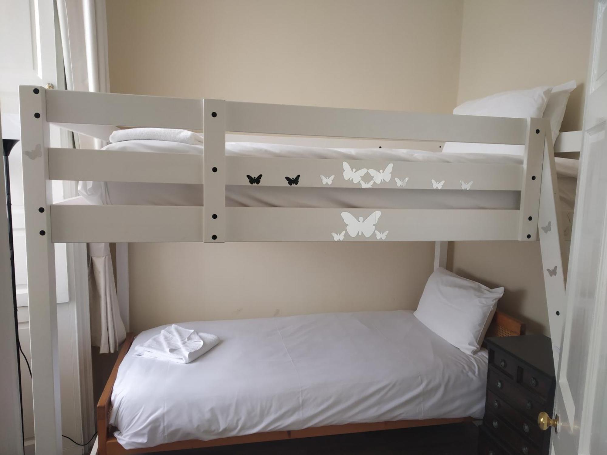 Glasgow City Charlotte Service Aparments 外观 照片