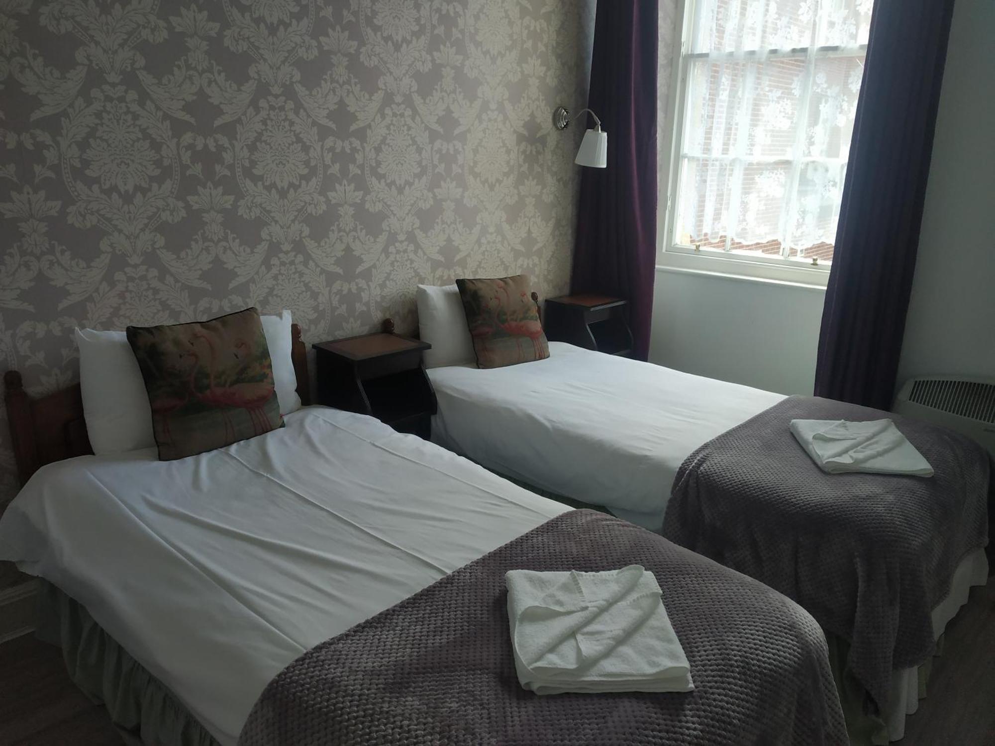 Glasgow City Charlotte Service Aparments 外观 照片