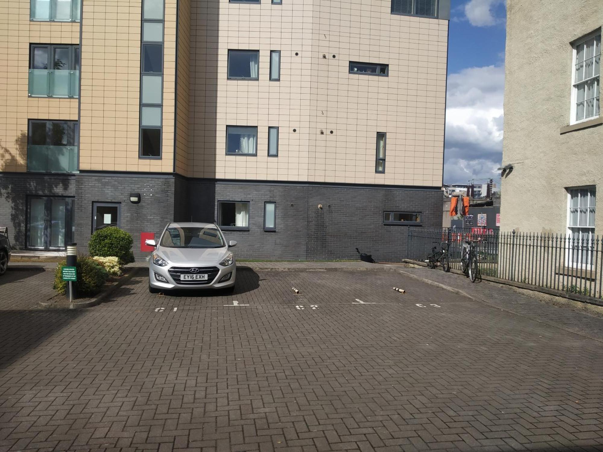 Glasgow City Charlotte Service Aparments 外观 照片